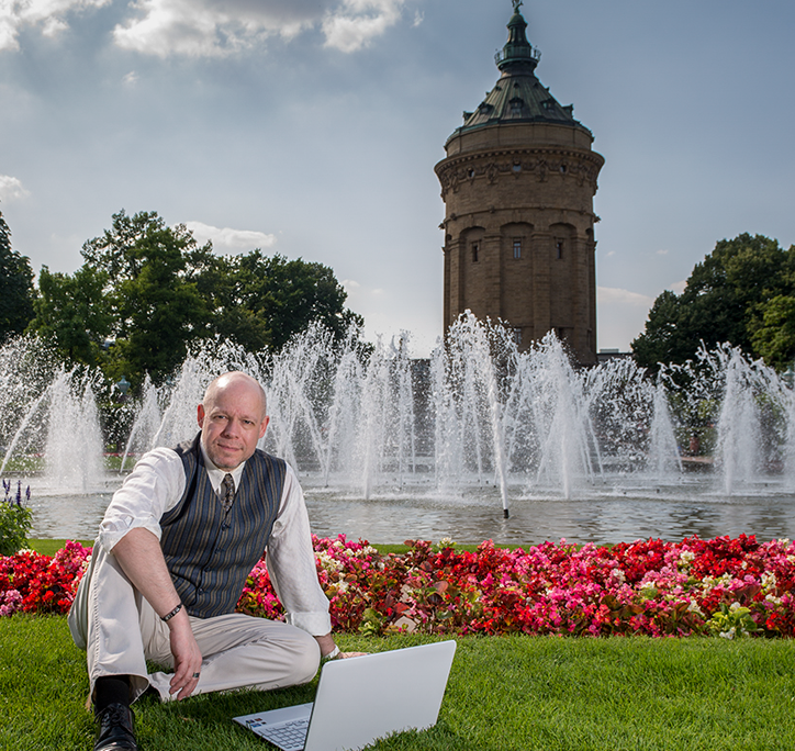 Business Portrait am Wasserturm in Mannheim