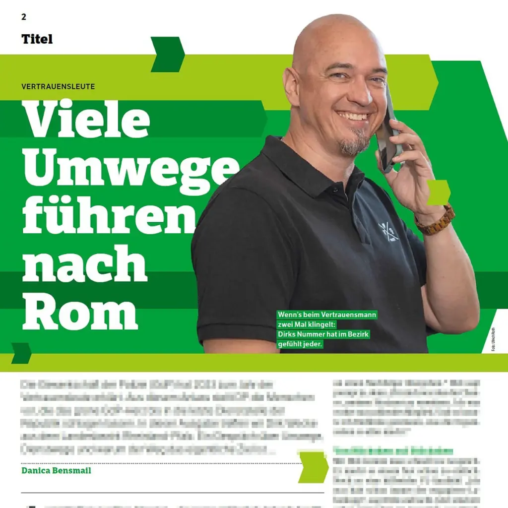 Corporate Foto eines Mitarbeiters im Magazinlayout mit grünem Hintergrund und dem Text Viele Umwege führen nach Rom, fotografiert von Ulrich Roth